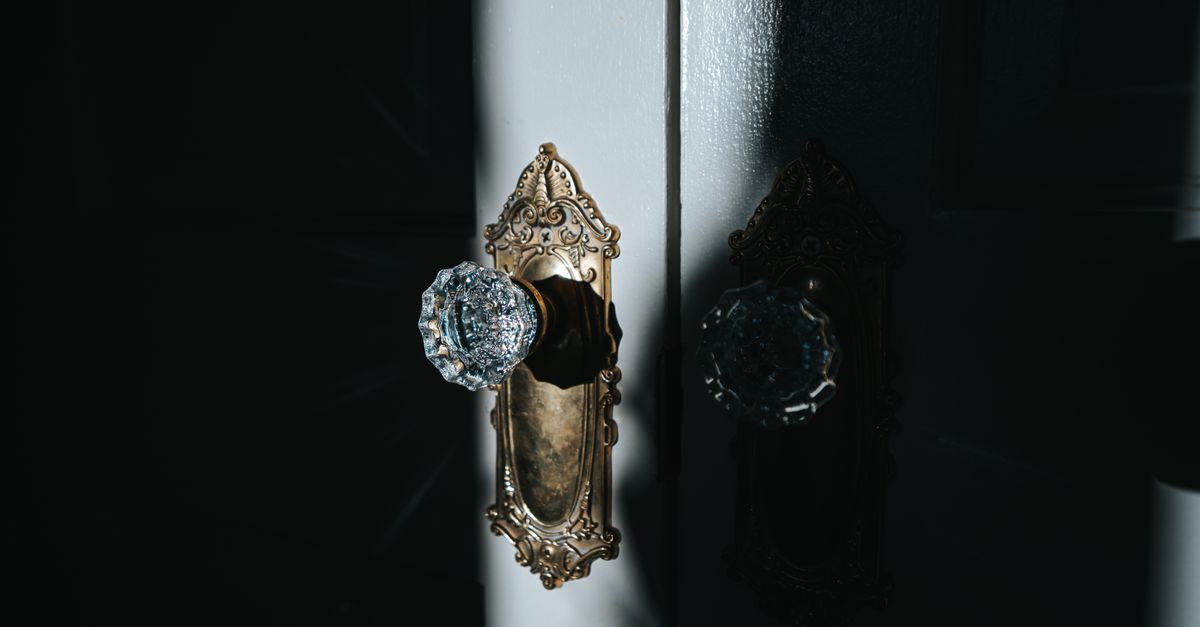 Deadbolt & Door Knob Installation — A1 Waltham Locksmith
